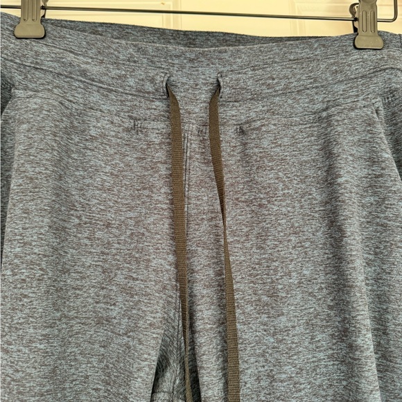 EUC Lululemon Ready to Rulu Jogger, 29”, Size 8, Heathered true navy/black - Picture 4 of 5